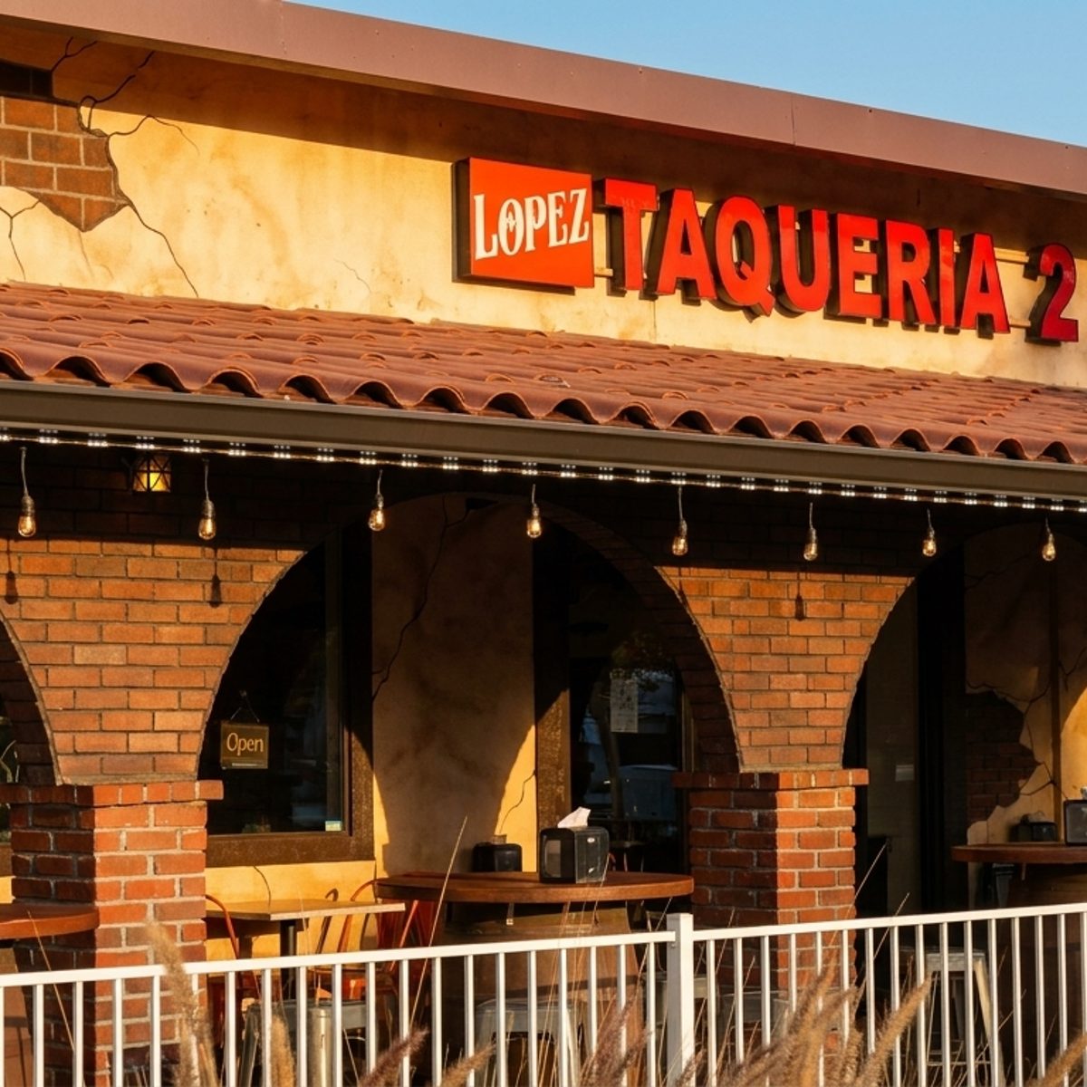 López Taqueria 2